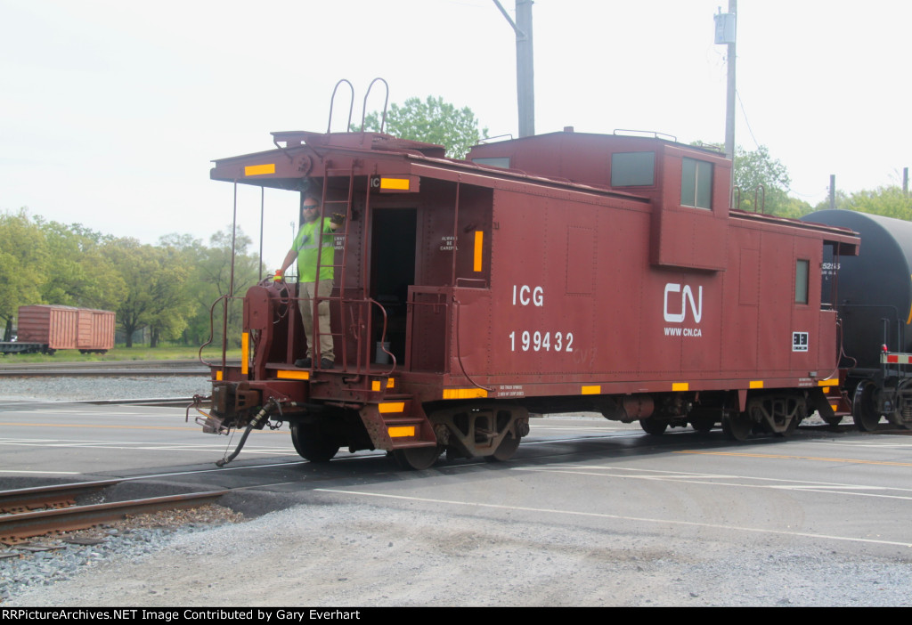 ICG Caboose #199432 - Illinois Central Gulf